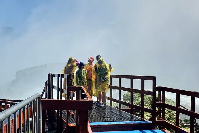 Canada/USA Incredible Wonder Tour of both sides of Niagara Falls - The Sum Up