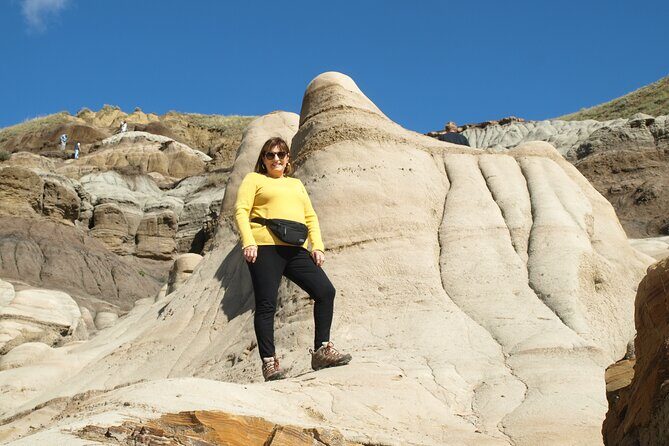 Canadian Badlands | Drumheller | Travel Back In Time in Jeep - Crossing the Bleriot Ferry and Visiting Orkney Viewpoint