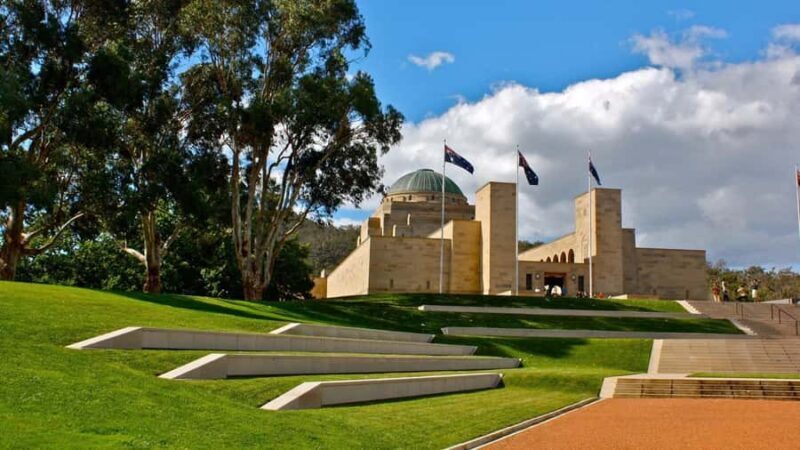 Canberra: City Highlights Day Tour with Entrance Fees - Practical Considerations