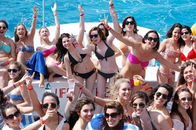Cancun Adults Only Party Cruise to Isla Mujeres with Open Bar - The Value and Who It’s Best For