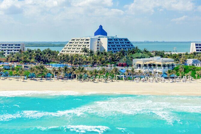 Cancun Airport and The Pyramid at Grand Oasis Private Shuttle - Key Points