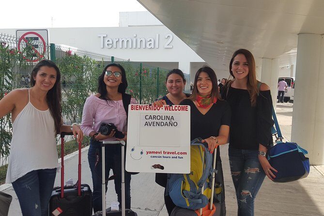 Cancun Airport private transfer to Cancun hotel zone - How the Experience Unfolds