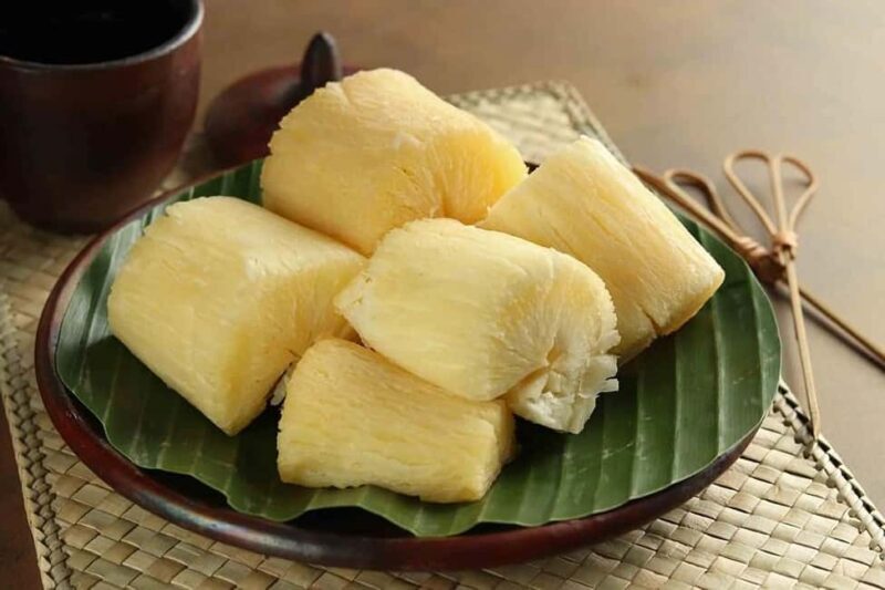 Cancun Beach Seafood BBQ Class in a Kombi - The Realistic Side