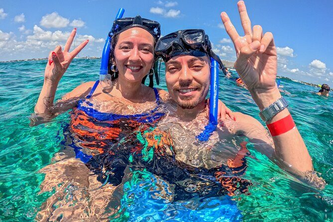 Cancun Catamaran: Isla Mujeres, Snorkeling, Drinks & Buffet Lunch - The Buffet Lunch and Open Bar Experience