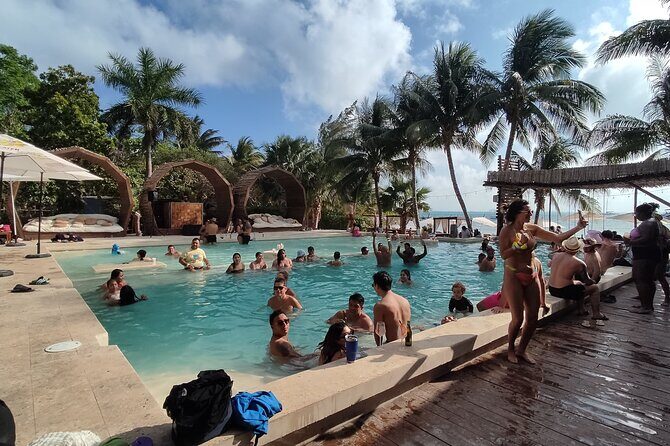 Cancun Catamaran Tour! Luxury Experience Beach Club - Group Size and Atmosphere