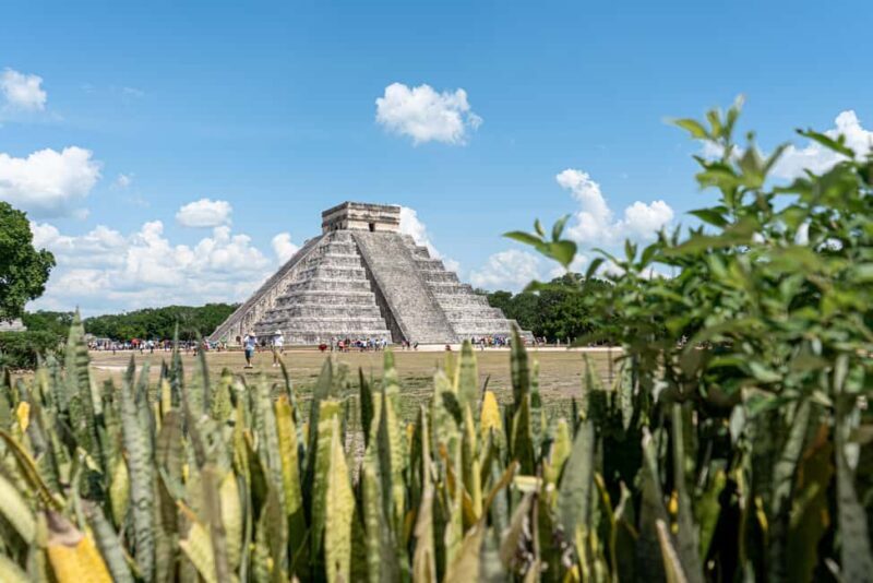 Cancun: Chichen Itza Early Tour with Transportation & Lunch - Key Points