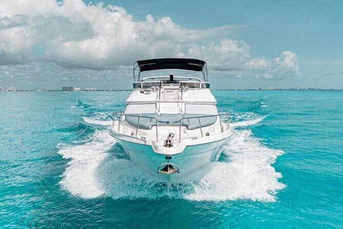 Cancun Flybridge Tour by Yacht - Detailed Look at the Cancun Flybridge Yacht Experience