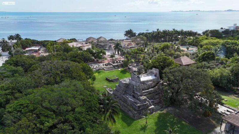 Cancun Guided Sightseeing El Meco Site, Letters and Shopping - The Realistic Side