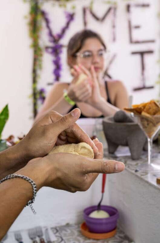 Cancun: Handmade Traditional Mexican Tortilla Making Class - Key Points