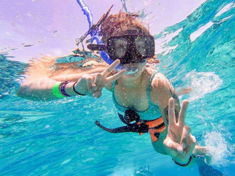 Cancun: Isla Mujeres Catamaran Tour with Open Bar of Drinks - Cancun: Isla Mujeres Catamaran Tour with Open Bar of Drinks — A Friendly Breakdown