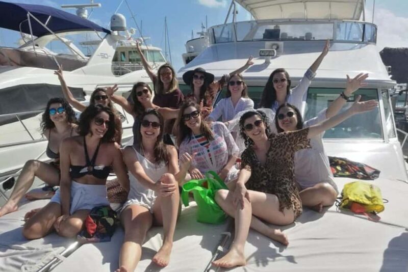 Cancun: Luxury Yacht Tour to Isla Mujeres Chef #GMBSR55FUN - A Closer Look at the Luxury Yacht Experience