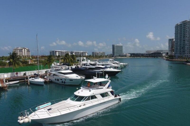 Cancun: Luxury Yacht Tour to Isla Mujeres Chef #GMBSR55FUN - FAQ