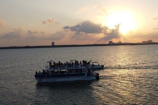 Cancun Night Party Boat - What to Expect on the Cancun Night Party Boat