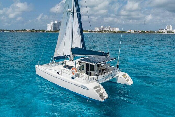 Cancún Private Catamaran with Snorkeling Stop - The Experience Itself