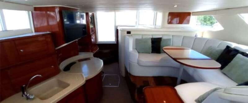 Cancun: Private Luxury 46-Feet Flybridge Yacht Cruise - Price and Value