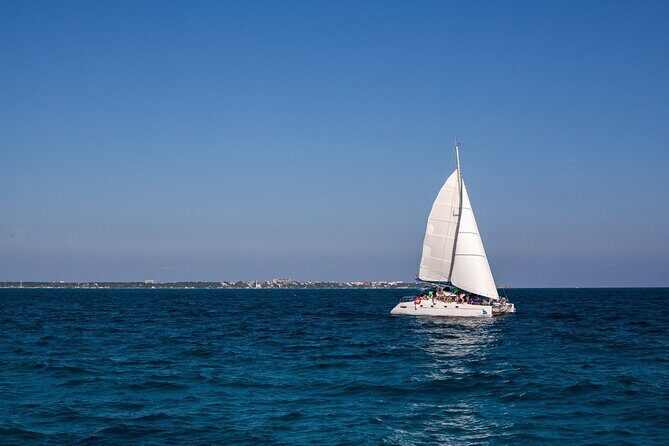 Cancun Sailing Catamaran Islas Mujeres With Luxury Beach Club - What to Expect from the Tour