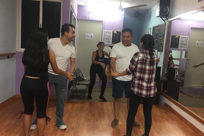 Cancun Salsa or Bachata Dance lesson from Cancun Playa del Carmen Riviera Maya - Key Points