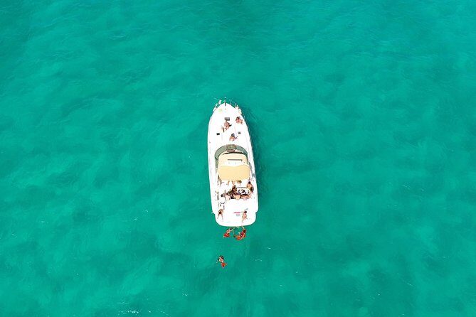Cancun Yacht Charter to Isla Mujeres with Snorkeling -SR41H4 - Key Points