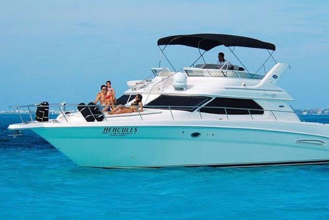 Cancún Yacht Rental SeaRay 46ft 25P13 - The Details of the Yacht Tour