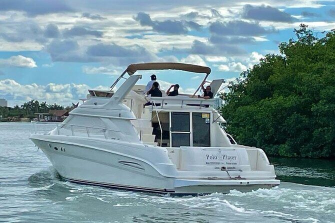 Cancun Yacht Tour - SEARAY YACHT 46 FT GREAT FOR SUNSET 15 PEOPLE MAX 25P9 - Who is This Tour Best Suited For?