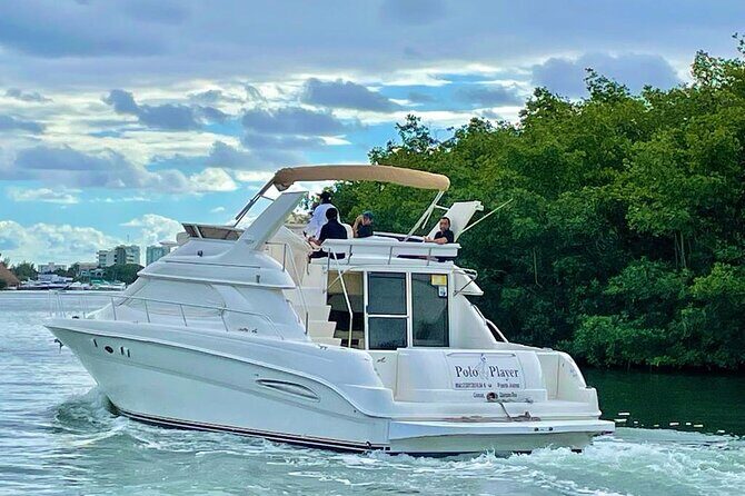 Cancun Yacht Tour - SEARAY YACHT 46 FT GREAT FOR SUNSET 15 PEOPLE MAX 25P9 - FAQs