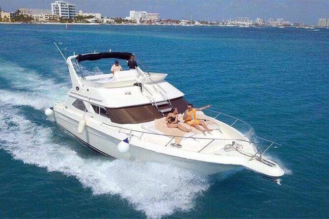 Cancun yachts rental YACHT 46 FT, 15 PAX MAX 25P12 - Key Points