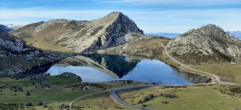 Cangas de Onís: Lakes of Covadonga Guided Tour - A Closer Look at the Covadonga Lakes Guided Tour