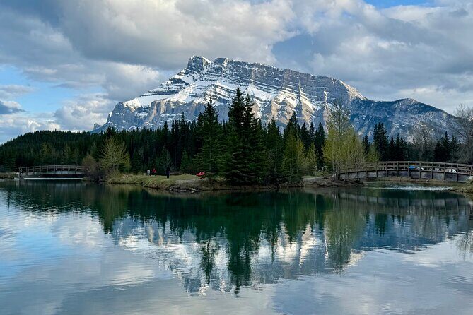 Canmore Banff to Lake Louise & Moraine Lake Half Day - Key Points
