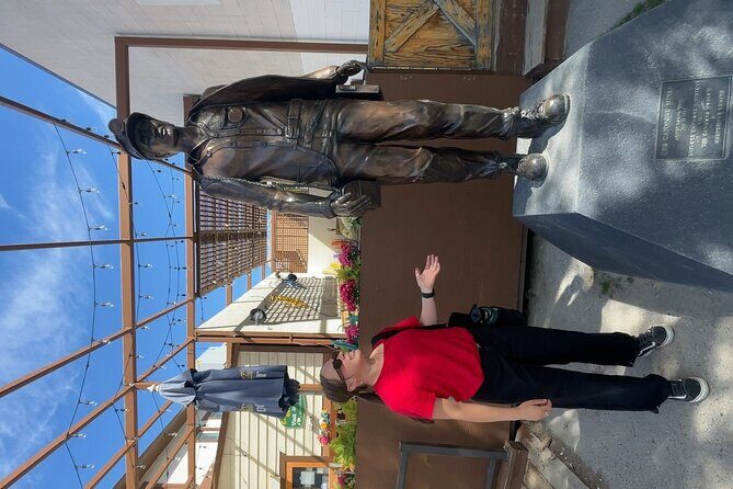 Canmore Town Walking Tour with Refreshment and Sweet Treat - FAQ