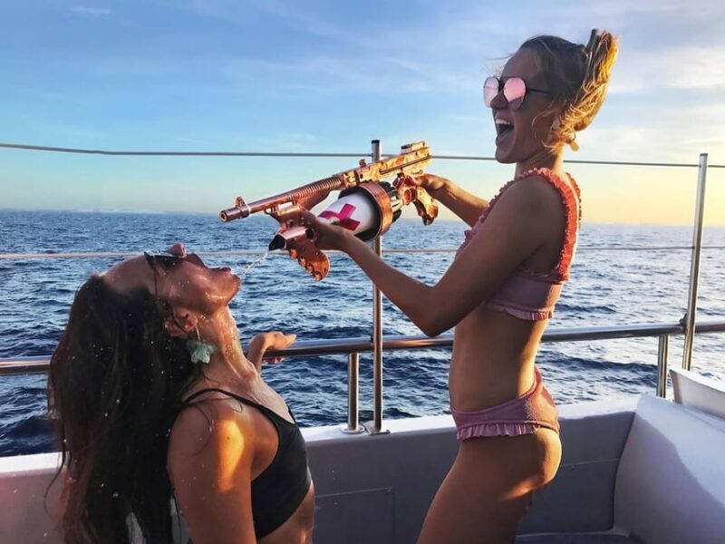 Cannes: Party Boat with Live DJ - The Review Highlights from Past Guests