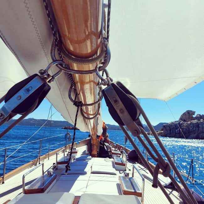 Cannigione: boat tour Maddalena Archipelago with lunch - A Closer Look at the Experience