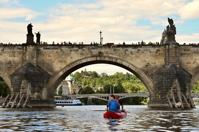 Canoe Adventure Tour Through Prague - FAQ