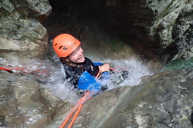 Canyoning Annecy Angon Discovery - What is the Canyoning Annecy Angon Discovery Experience?