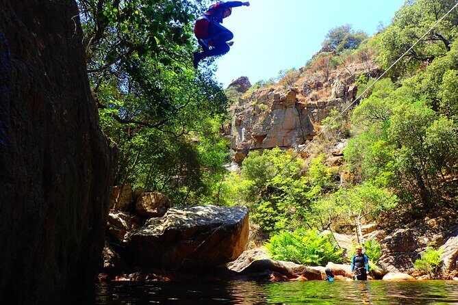 Canyoning in The Corsica island : The Baracci canyon - What is Canyoning in Corsicas Baracci Canyon?