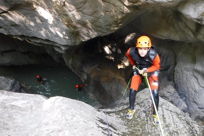 Canyoning in the Pyrenees - What is Canyoning in the Pyrenees?