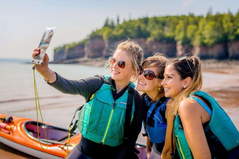 Cape Chignecto: Three Sisters Kayaking Day Tour - Who Should Consider This Tour?