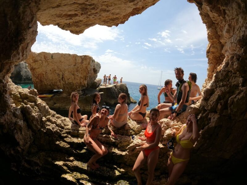 Cape Kamenjak: Kayak Tour with Cave Experience - Who is this tour best suited for?