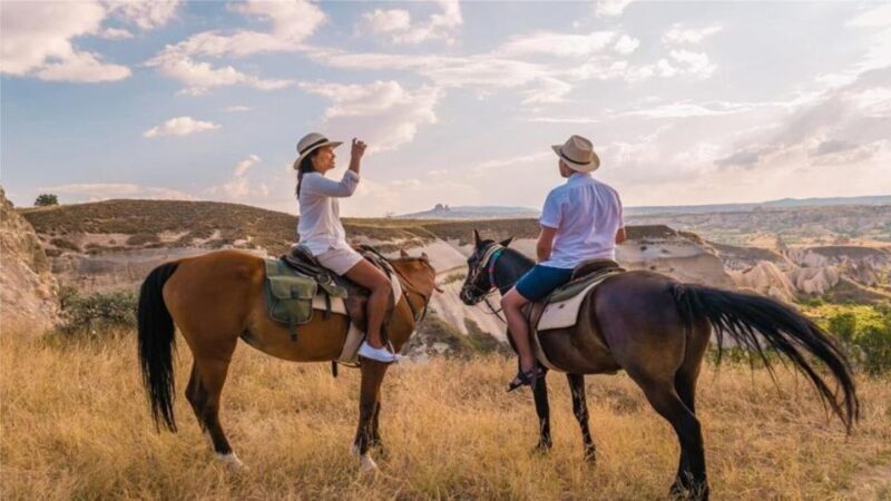 Cappadocia Göreme Horse Riding Tour 1 or 2 Hours - Key Points