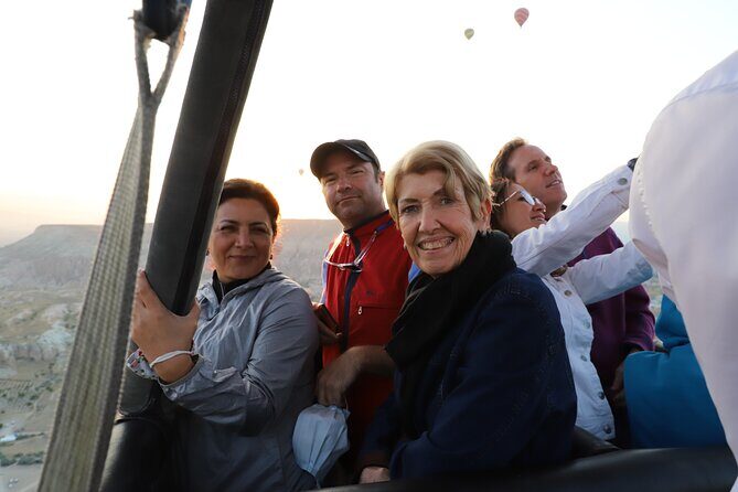 Cappadocia Hot Air Balloon Tour With Transfer - The Experience: What to Expect