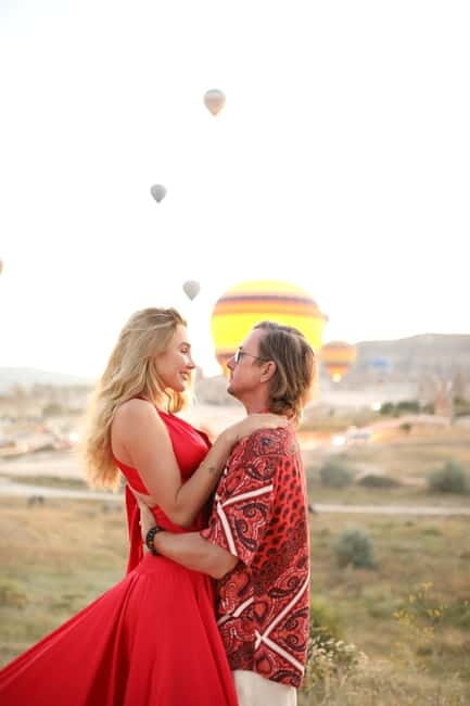 Cappadocia: Photoshooting with Flying Dresses - Key Points