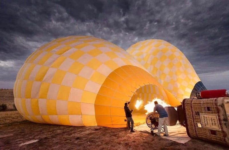 Cappadocia: Sunrise Hot Air Balloon in Göreme and Transfer - Landing day memories: smooth touchdown and the ground crew’s work
