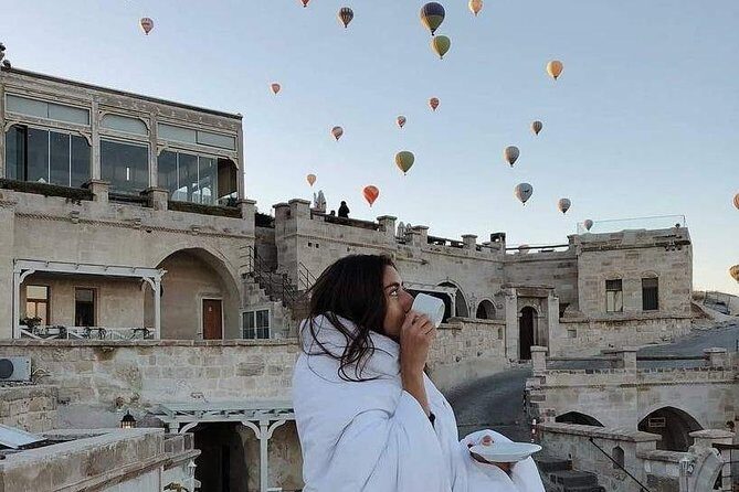 Cappadocia Tour from Istanbul 2 Days 1 Night by Plane With Cave Hotel - The Experience: Balancing Highlights and Travel Comfort