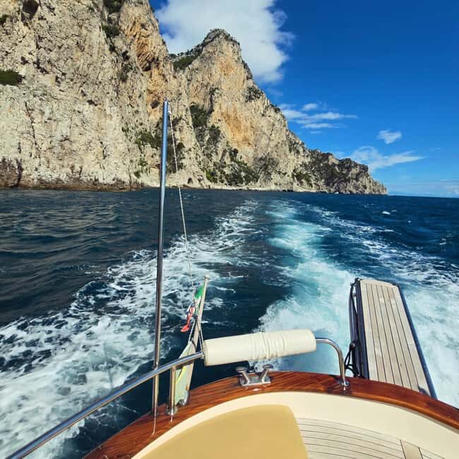 Capri: a full day on the boat - The Itinerary and What to Expect