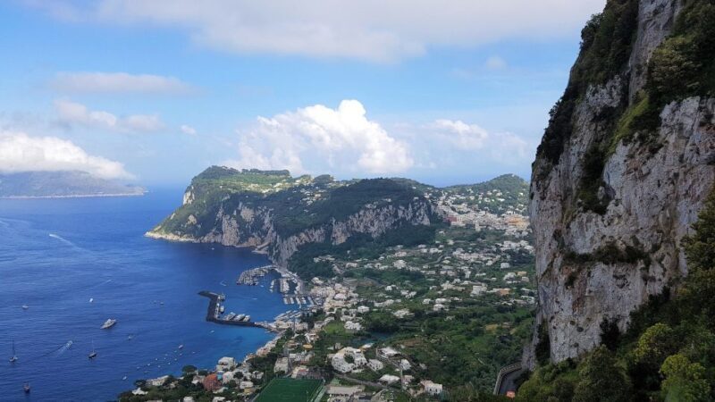 Capri: Boat and Island Tour with Local Guide - The Sum Up