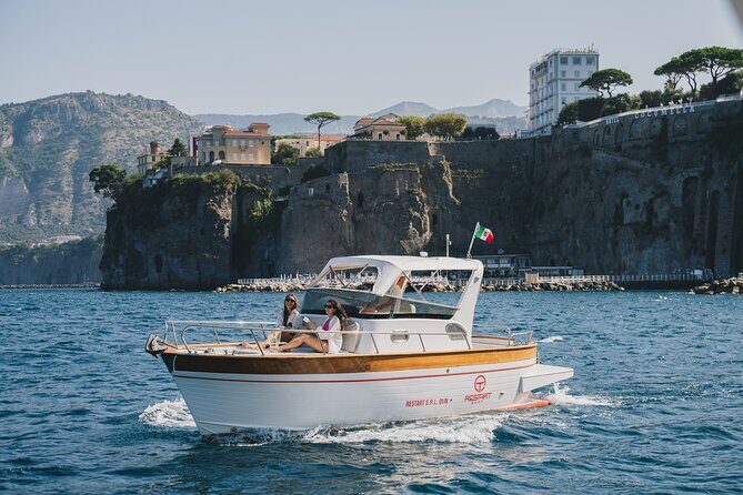 Capri Boat Tour from Sorrento on a Gozzo 25ft boat - Is it Worth the Price?