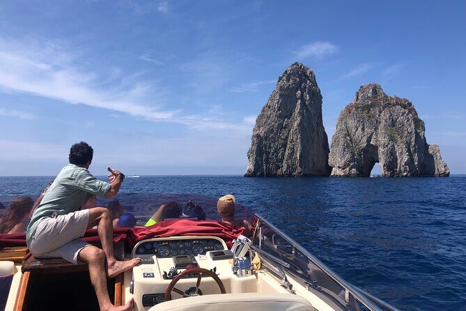 Capri Boat Tour | Full Day - Exploring the Capri Boat Tour | Full Day: Is It Worth It?