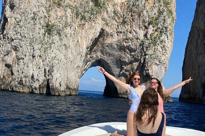 Capri Complete Package-Small Group Boat Tour and Transports - Exploring the Itinerary: What’s Included and What to Expect