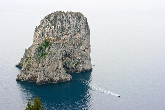 Capri Dolce Vita Half Day Boat Tour Sorrento, Capri, Blue Grotto - Key Points