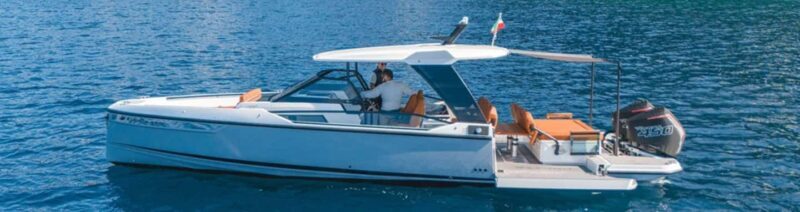 CAPRI: FULL DAY PRIVATE BOAT TOUR ON LUXURY TENDER - A Close Look at the Experience
