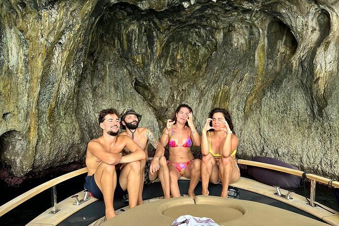 Capri Full Day SemiPrivate Boat Tour and City Visit from Positano - FAQ